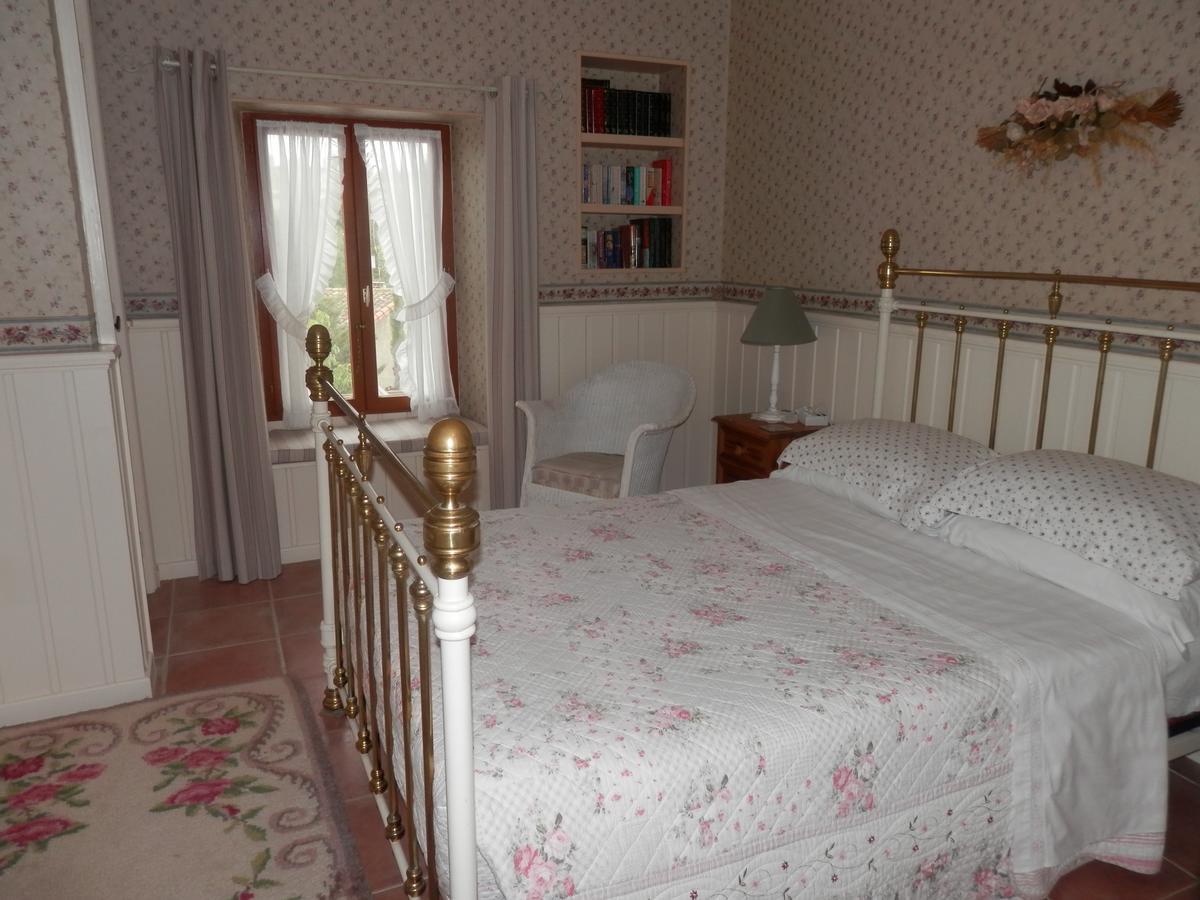 Maison De Laura Salsigne 部屋 写真